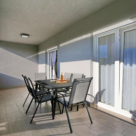 Apartments Lisac Vir Exterior photo